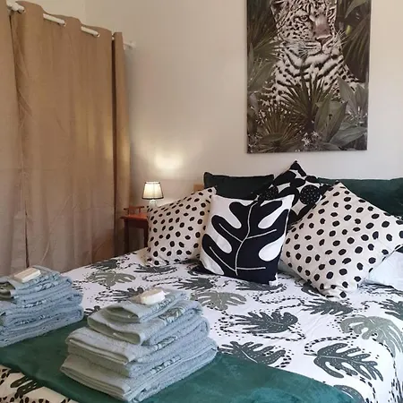 Daire Sondela Self Catering